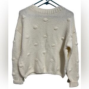 Moon & Madison Cream Bubble Pom
Pom Sweater